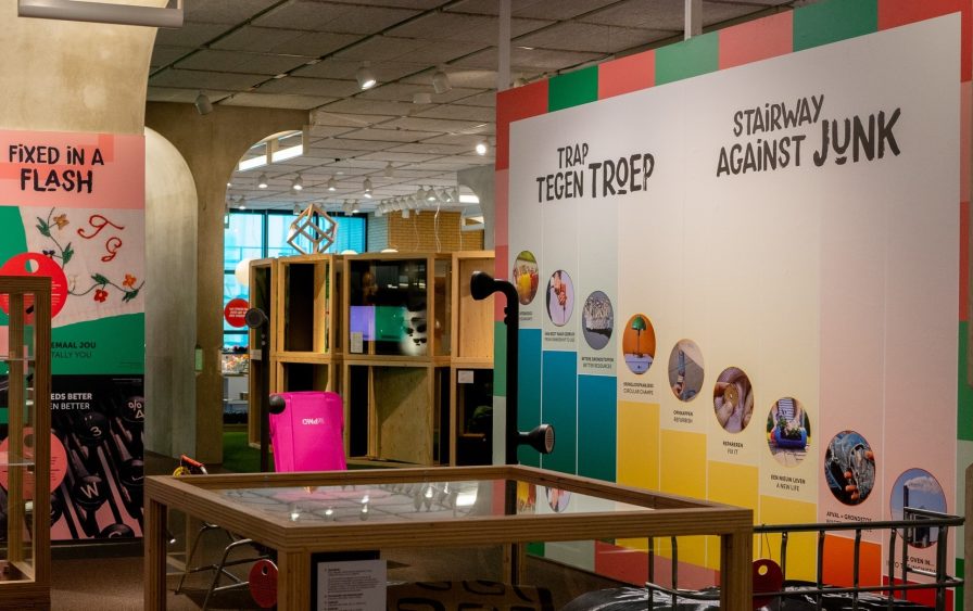 Trap tegen troep Museon